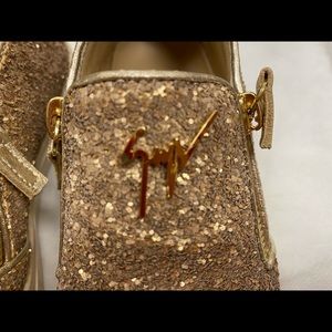 Gold glitter girls slip on. Giuseppe Zanotti.